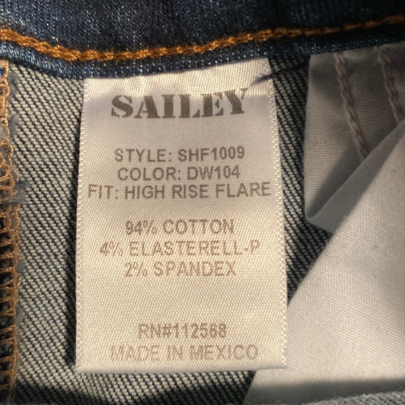 - SAILEY WOMEN'S BOOTCUT JEANS - Picture 8 of 8
